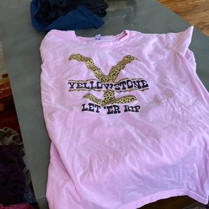 Graphic tee